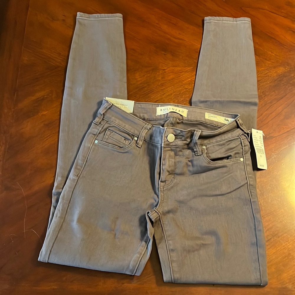 Bullhead pacsun size 23